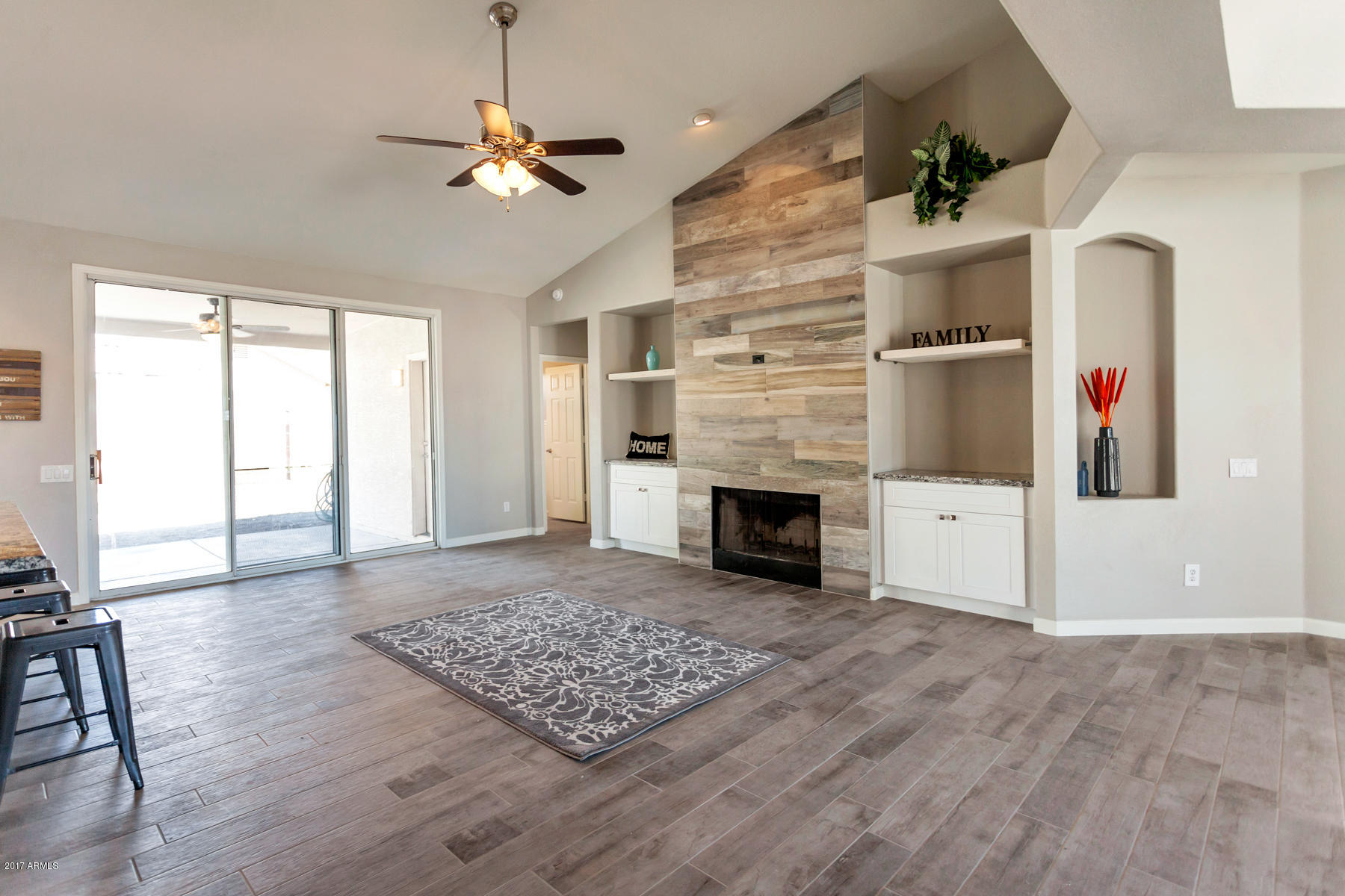 3346 East Utopia Road Phoenix, AZ 85050 - Photo 3 of 25 Family Rm