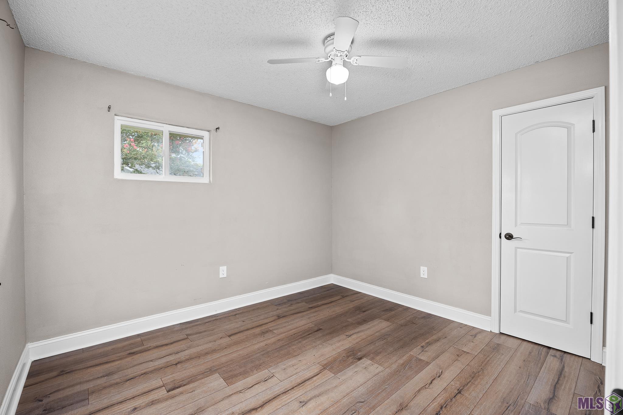 14941 Point Chenier Avenue Baton Rouge, LA 70817 - Photo 17 of 23 Guest Bedroom 2