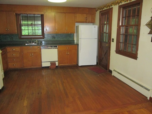 435 Linebrook Road Ipswich, MA 01938 - Photo 3 of 16