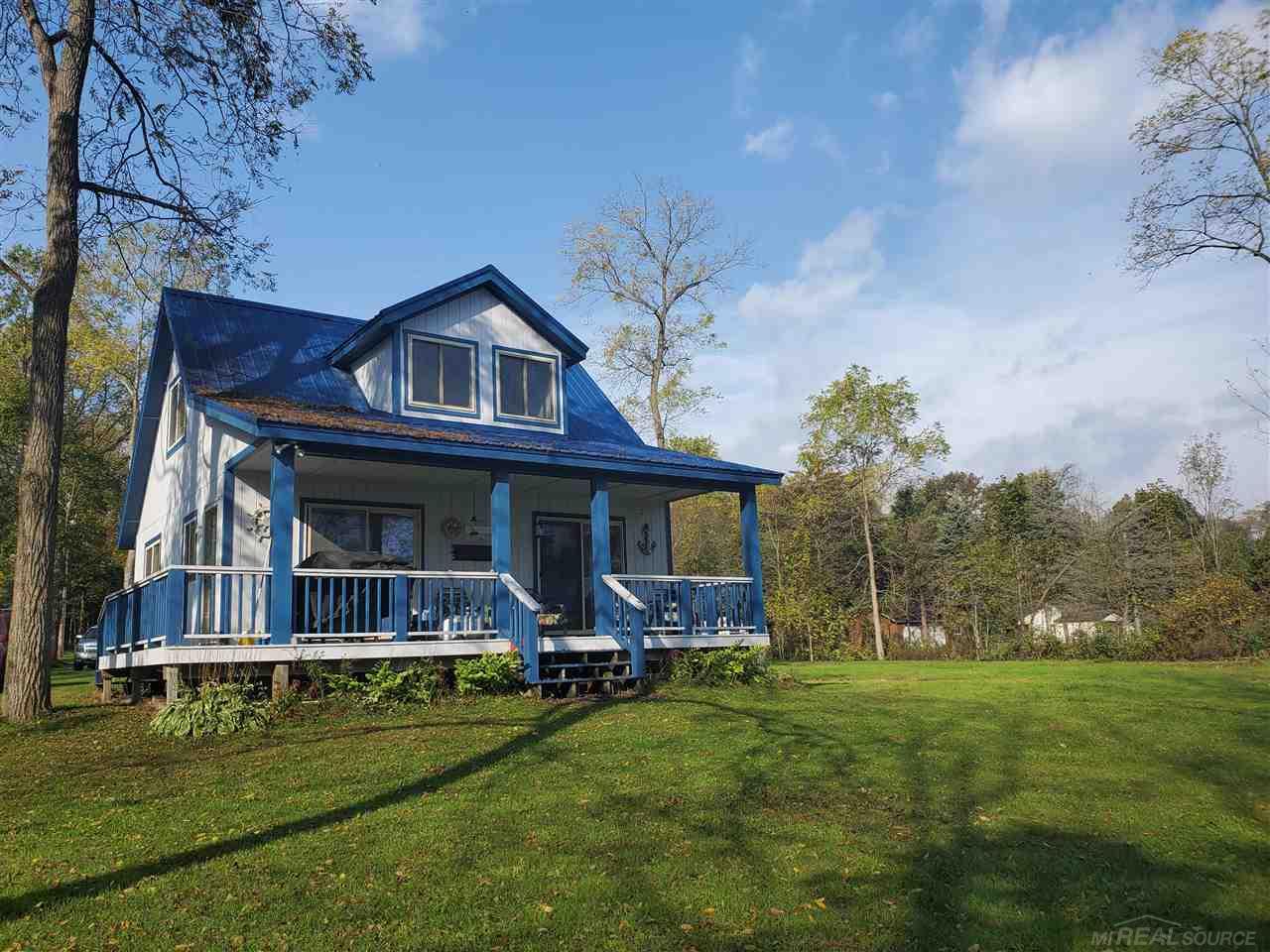 4995 South Lake Shore Road Harbor Beach, MI 48441 - Photo 4 of 27 50060179-3.JPG