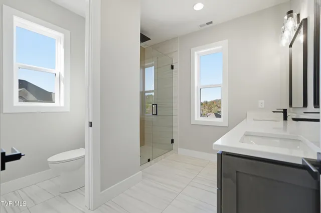 $498,500 | 1809 Topsail Court, Kingsport, TN 37664