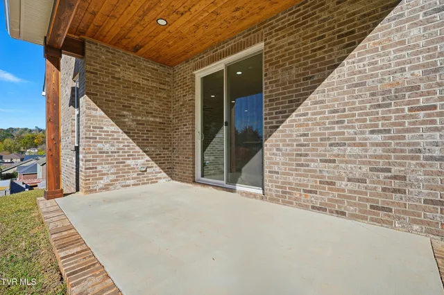 $498,500 | 1809 Topsail Court, Kingsport, TN 37664