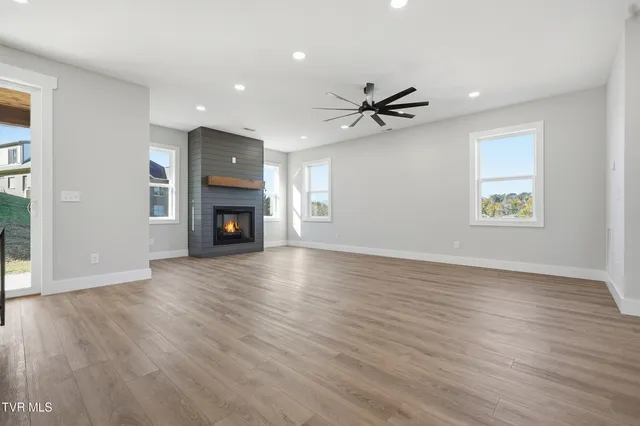 $498,500 | 1809 Topsail Court, Kingsport, TN 37664