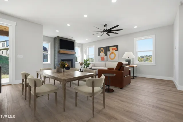 $498,500 | 1809 Topsail Court, Kingsport, TN 37664