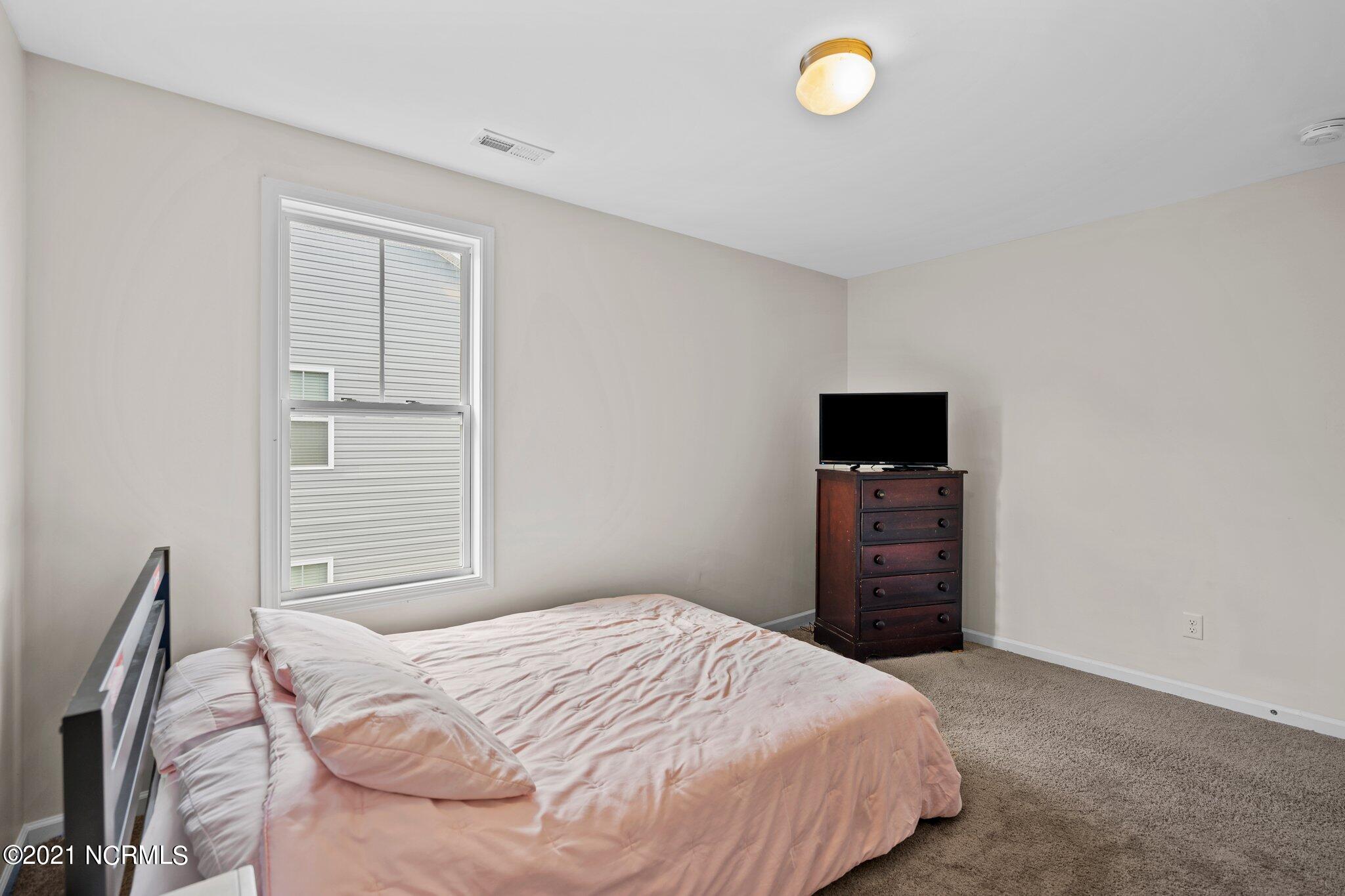 469 Lehigh Road Wilmington, NC 28412 - Photo 21 of 43 46-web-or-mls-DSC08032