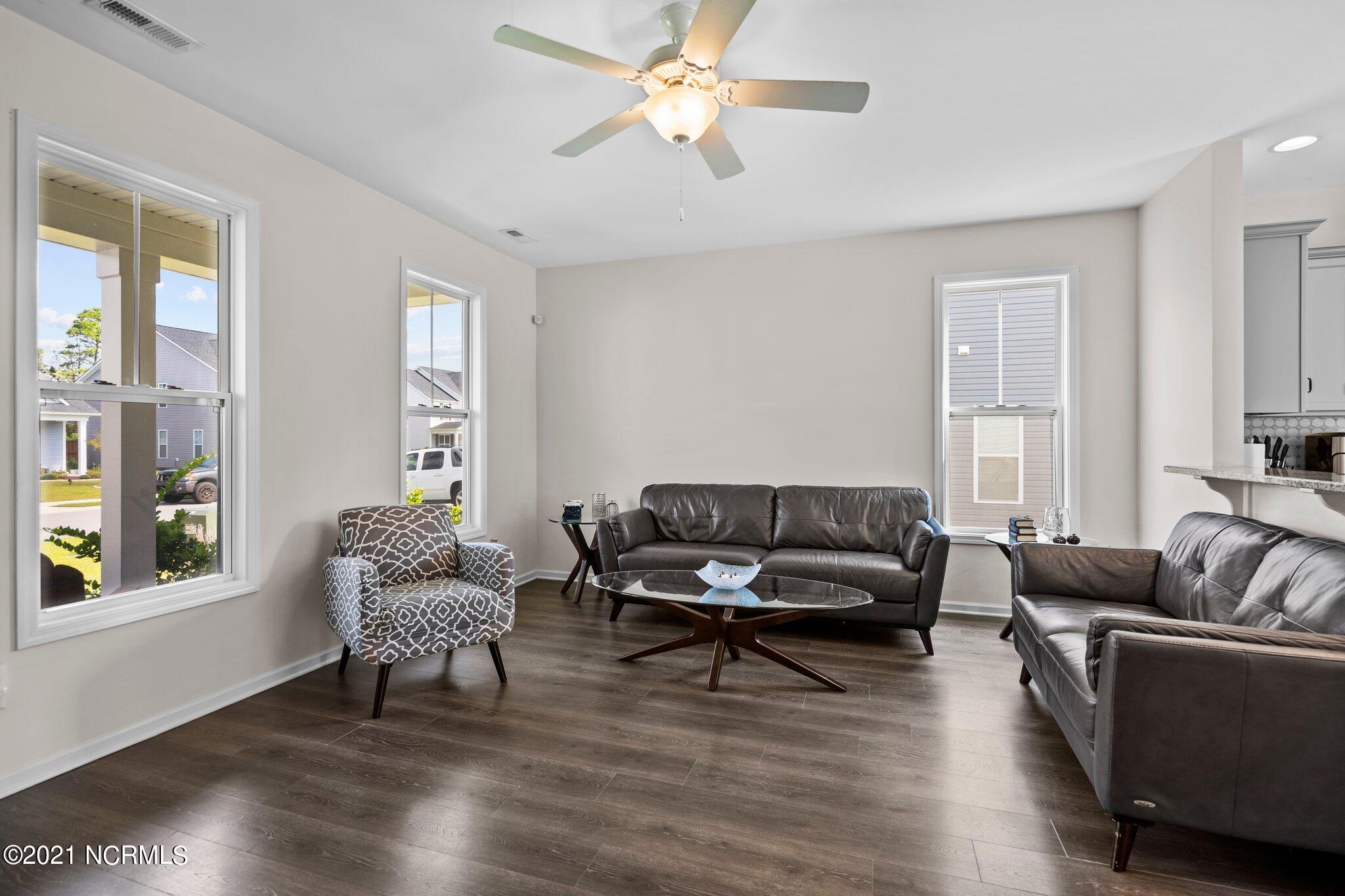 469 Lehigh Road Wilmington, NC 28412 - Photo 5 of 43 30-web-or-mls-DSC07981