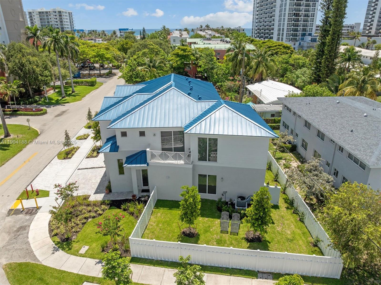 554 North Riverside Drive, Unit B Pompano Beach, FL 33062 - Photo 5 of 48 an aerial view of a house