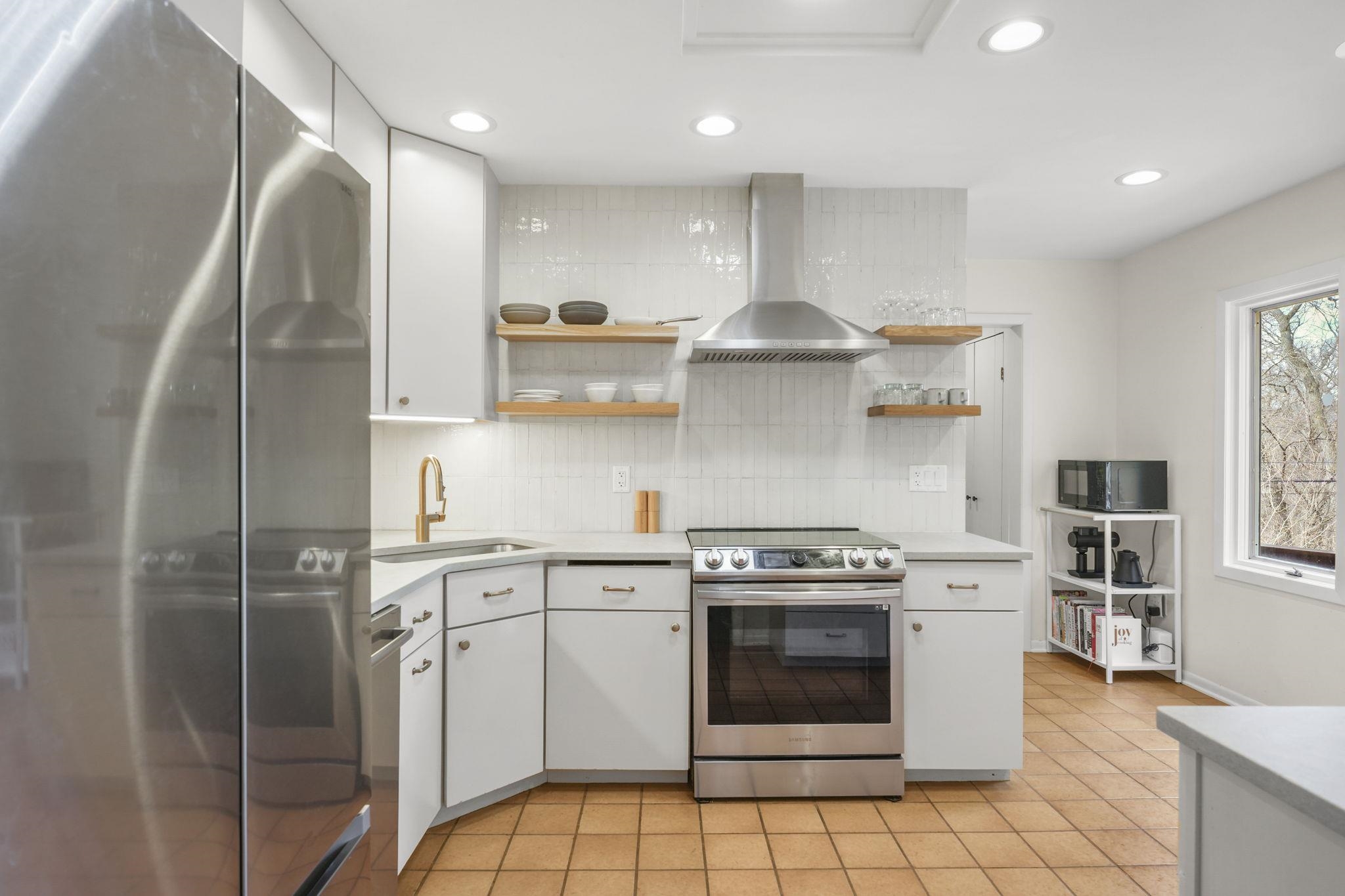 5706 Anchorage Avenue Madison, WI 53705 - Photo 14 of 65