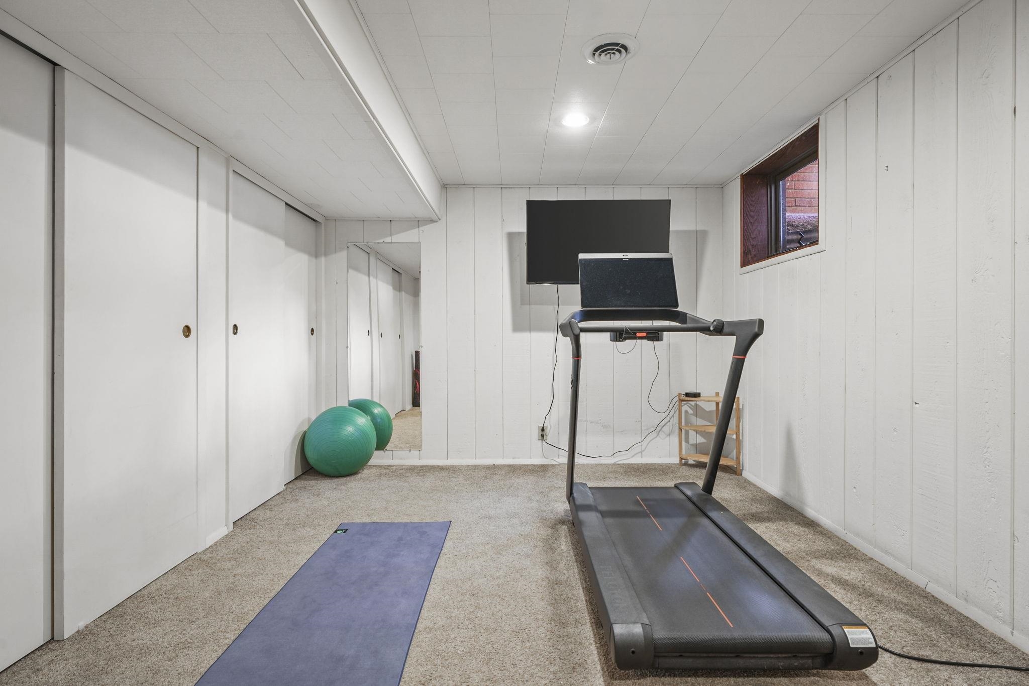 5706 Anchorage Avenue Madison, WI 53705 - Photo 40 of 65