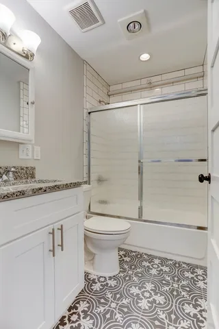 $1,150,000 | 218 West Main Street, Urbana, IL 61801