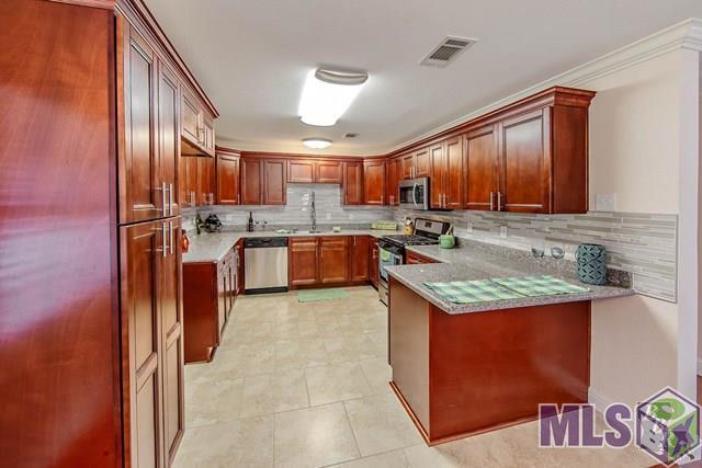628 Point Street Houma, LA 70360 - Photo 3 of 11 Gallery Image 3