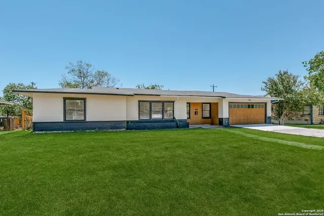$1,900 | 150 Windsor Drive, San Antonio, TX 78228