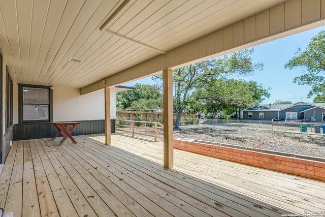 $1,900 | 150 Windsor Drive, San Antonio, TX 78228