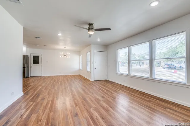 $1,900 | 150 Windsor Drive, San Antonio, TX 78228