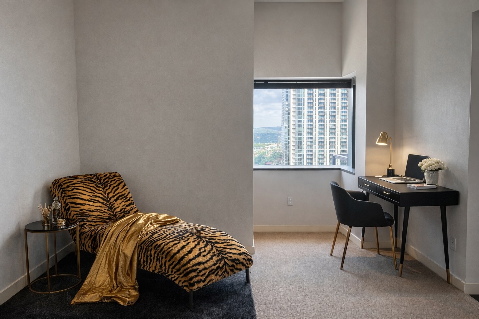 210 Lavaca Street, Unit 2808 Austin, TX 78701 - Photo 19 of 32 a bedroom with a bed and a window