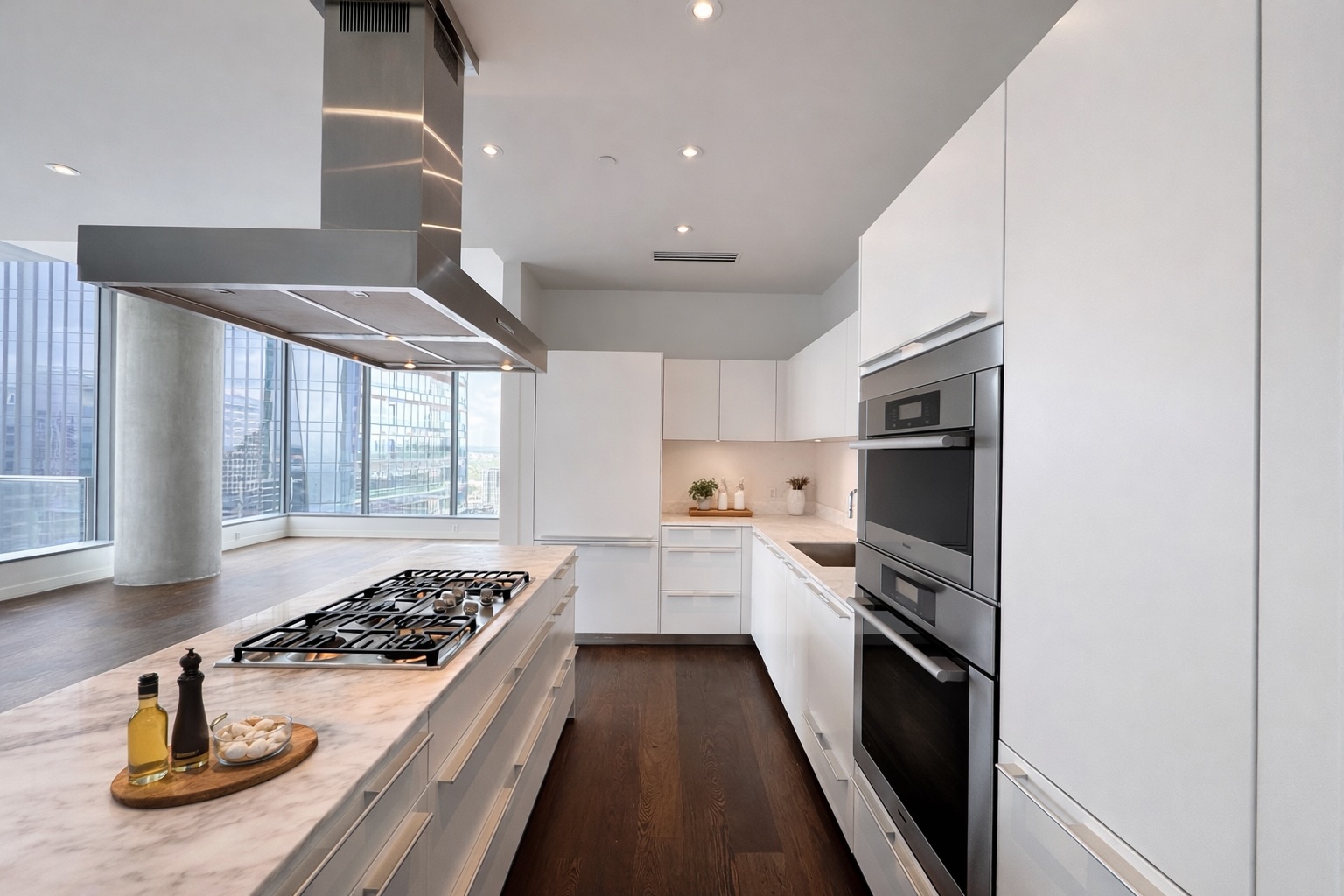 210 Lavaca Street, Unit 2808 Austin, TX 78701 - Photo 5 of 32 a kitchen with stove a sink and refrigerator