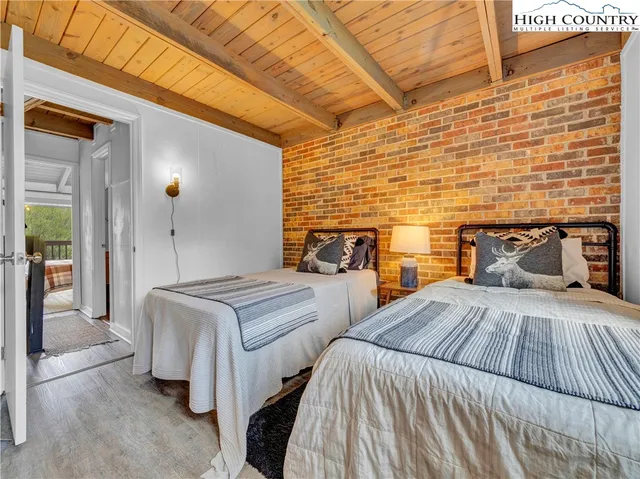 $389,900 | 104 Snow Plow Lane, Unit 2, Beech Mountain, NC 28604