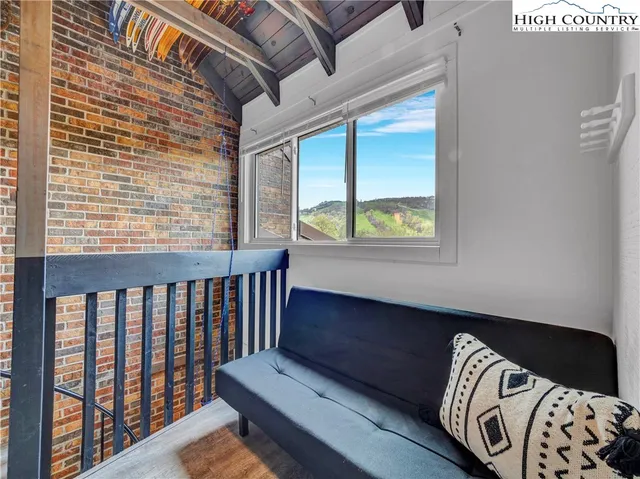 $389,900 | 104 Snow Plow Lane, Unit 2, Beech Mountain, NC 28604