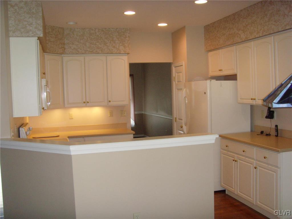 1361 Fox Ridge Easton, PA 18040 - Photo 8 of 25 Gallery Image 8