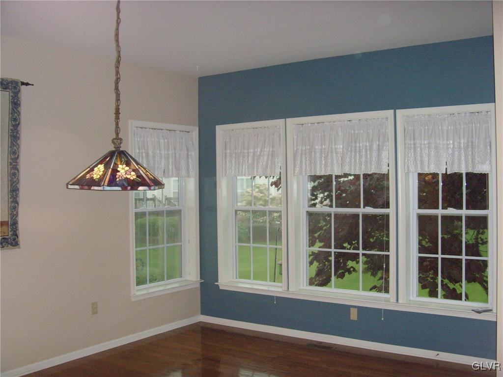 1361 Fox Ridge Easton, PA 18040 - Photo 10 of 25 Gallery Image 10