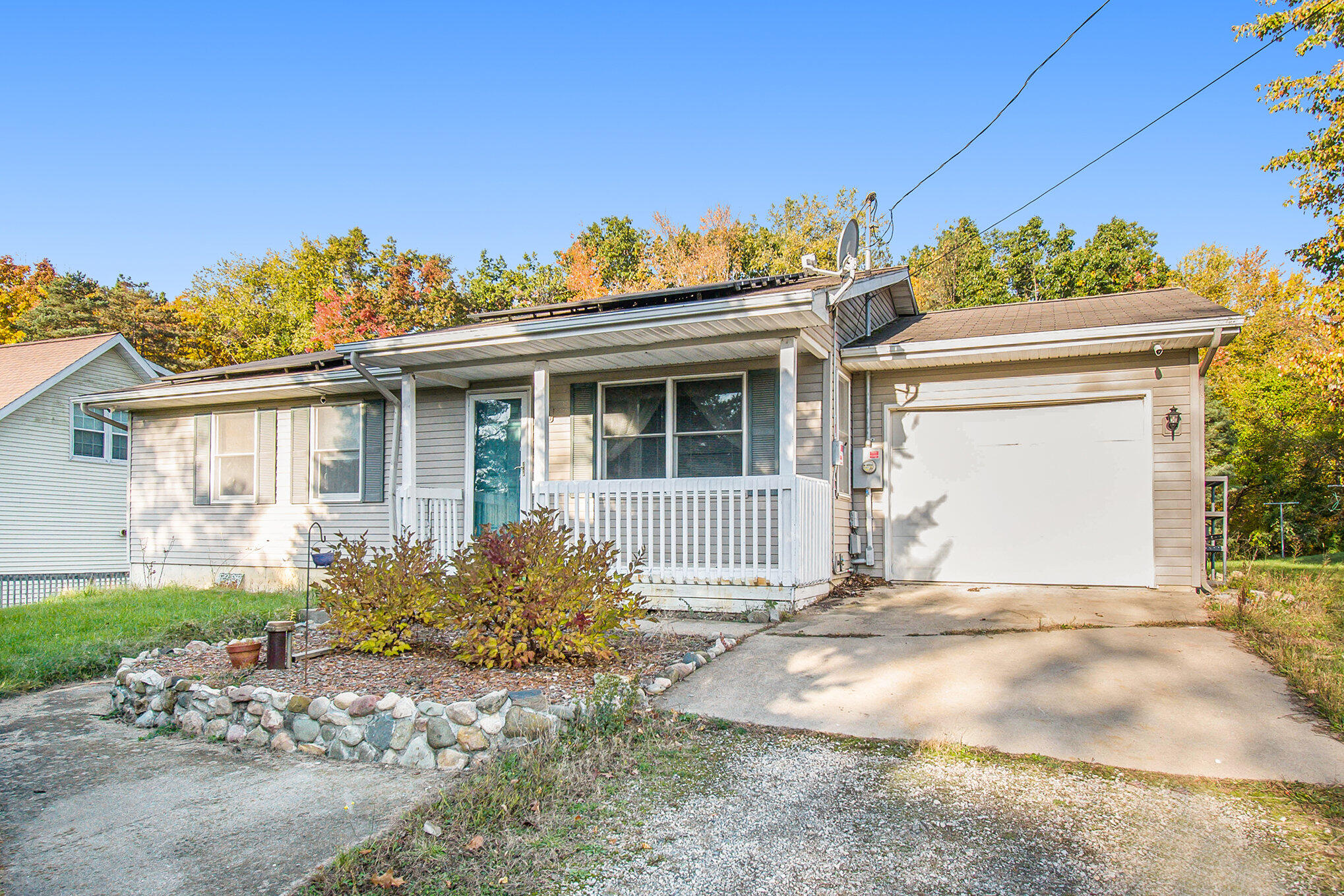 11670 Baker Road Jerome, MI 49249 - Photo 4 of 31 015_ndp3108