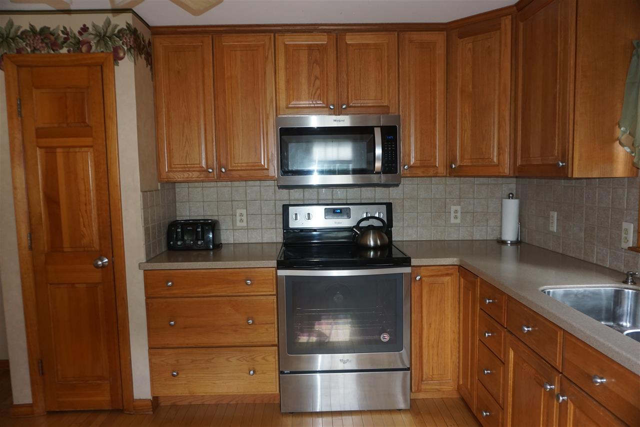 390 Main Dunstable Road Nashua, NH 03062 - Photo 11 of 35