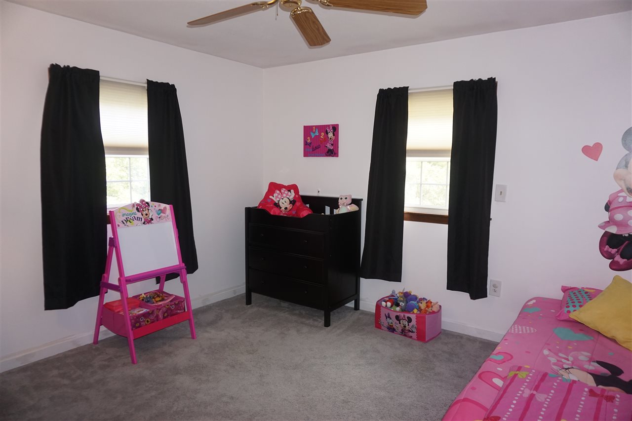 390 Main Dunstable Road Nashua, NH 03062 - Photo 19 of 35