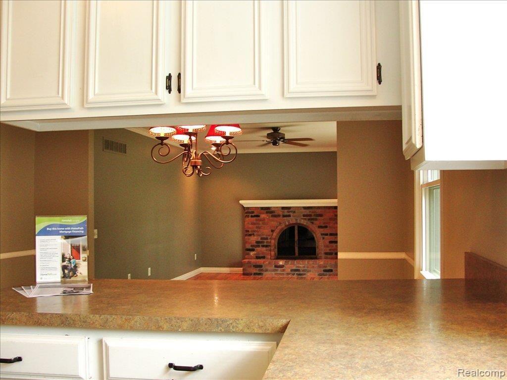 361 Ridgewood Road Rochester, MI 48306 - Photo 18 of 23 Open Kit to Fm RM