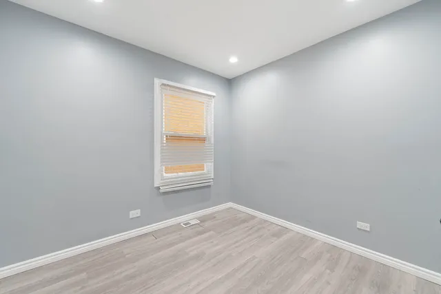 $3,250 | 4630 West Montana Street, Chicago, IL 60639