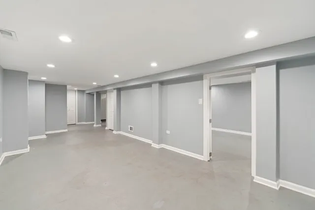 $3,250 | 4630 West Montana Street, Chicago, IL 60639