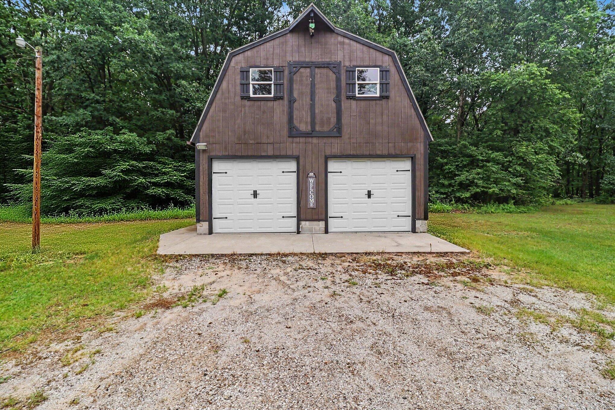 1384 Olson Road Manistee, MI 49660 - Photo 21 of 35 Barn
