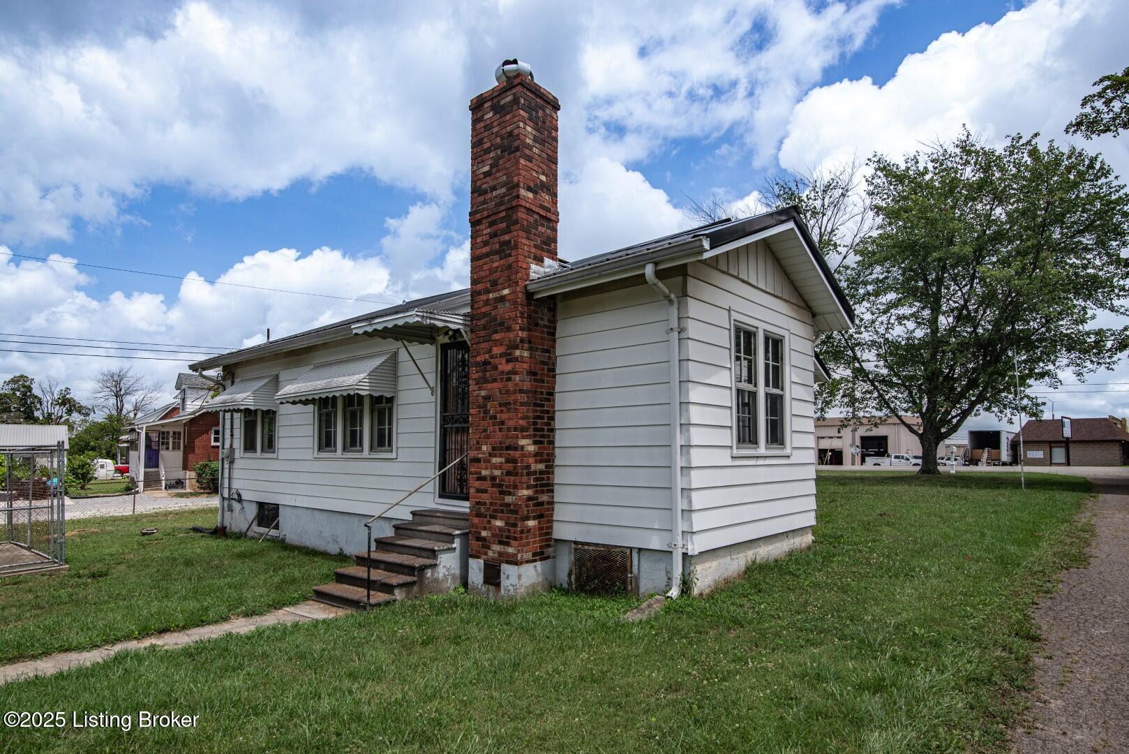 619 South Wilson Road Radcliff, KY 40160 - Photo 8 of 65 619 S Wilson Rd-8