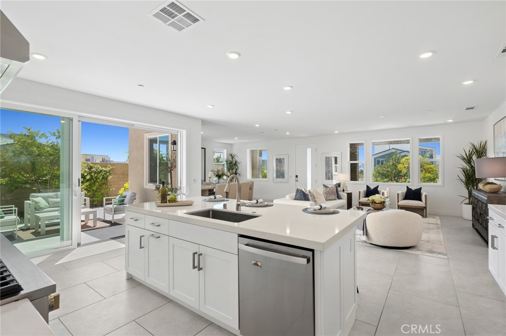 306 Treble Irvine, CA 92618 - Photo 19 of 52