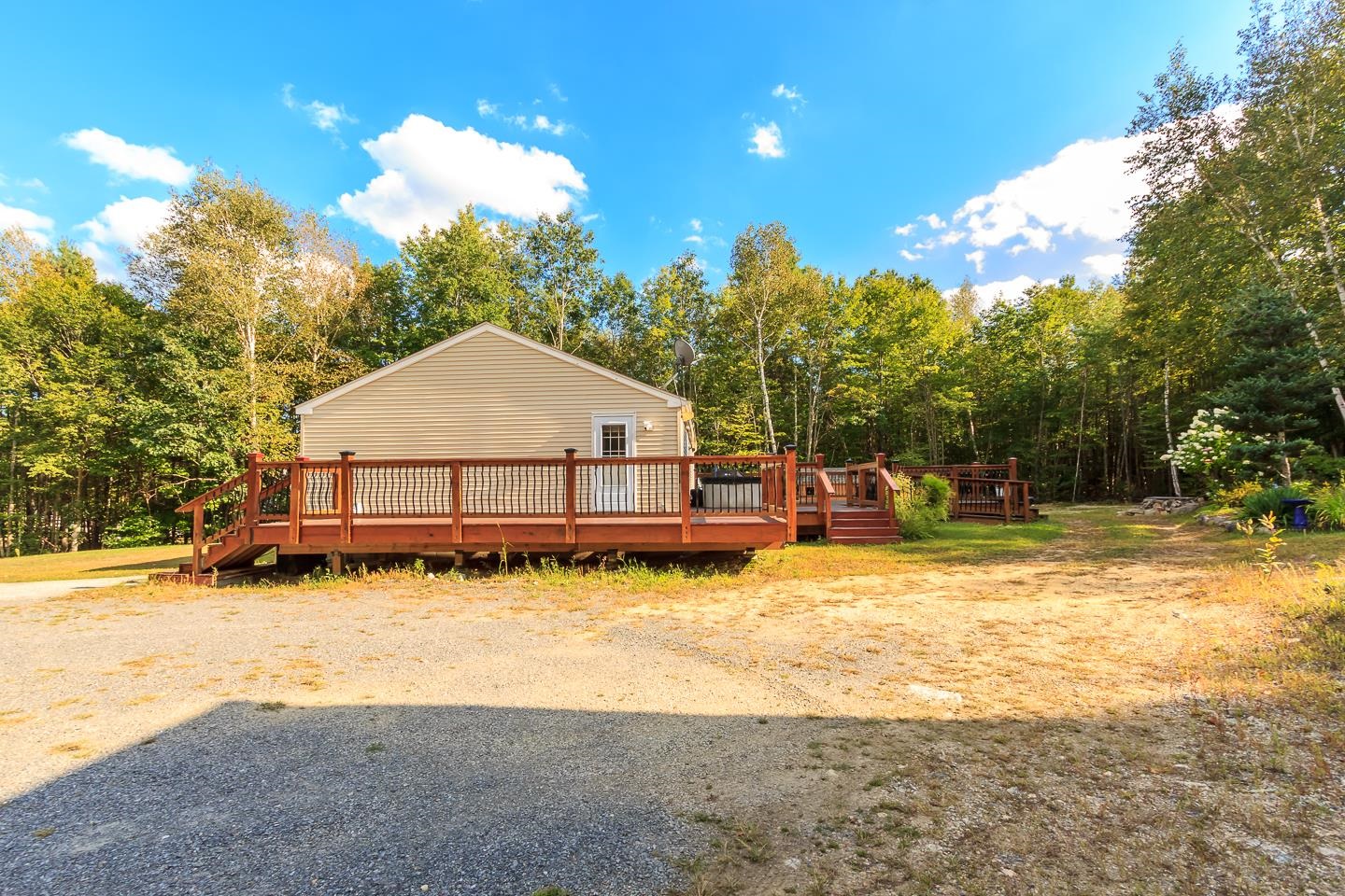 10 Companion Road Deerfield, NH 03037 - Photo 3 of 54