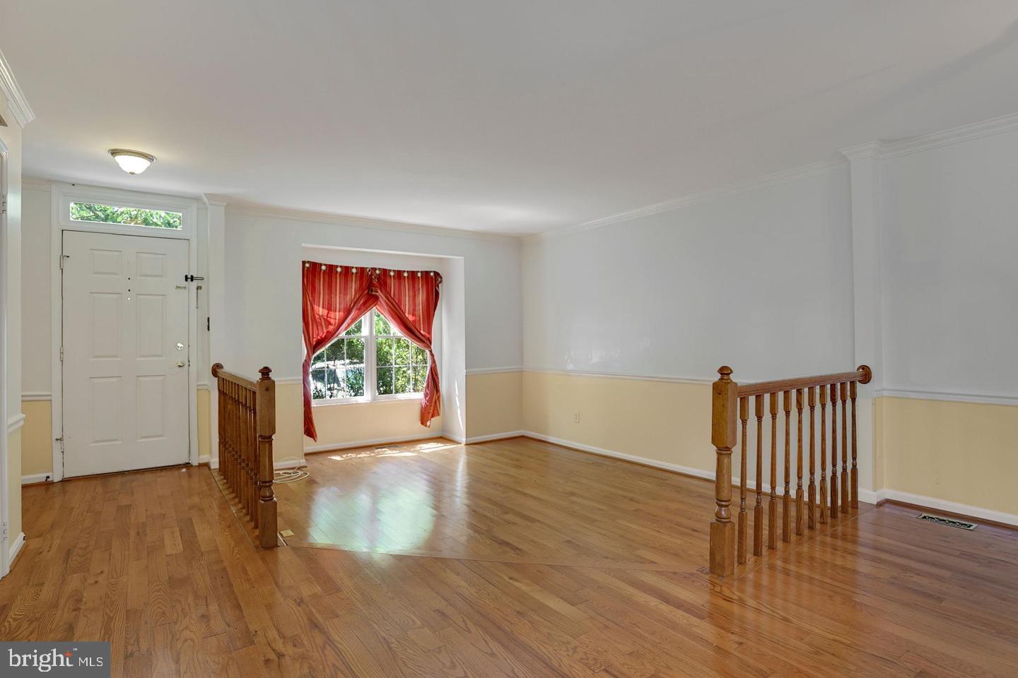 8890 Eagle Rock Lane Springfield, VA 22153 - Photo 3 of 20