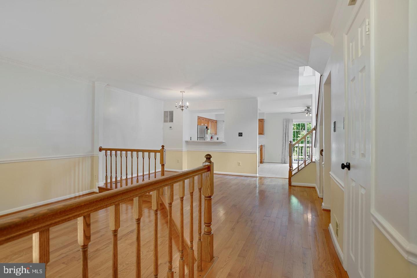 8890 Eagle Rock Lane Springfield, VA 22153 - Photo 4 of 20