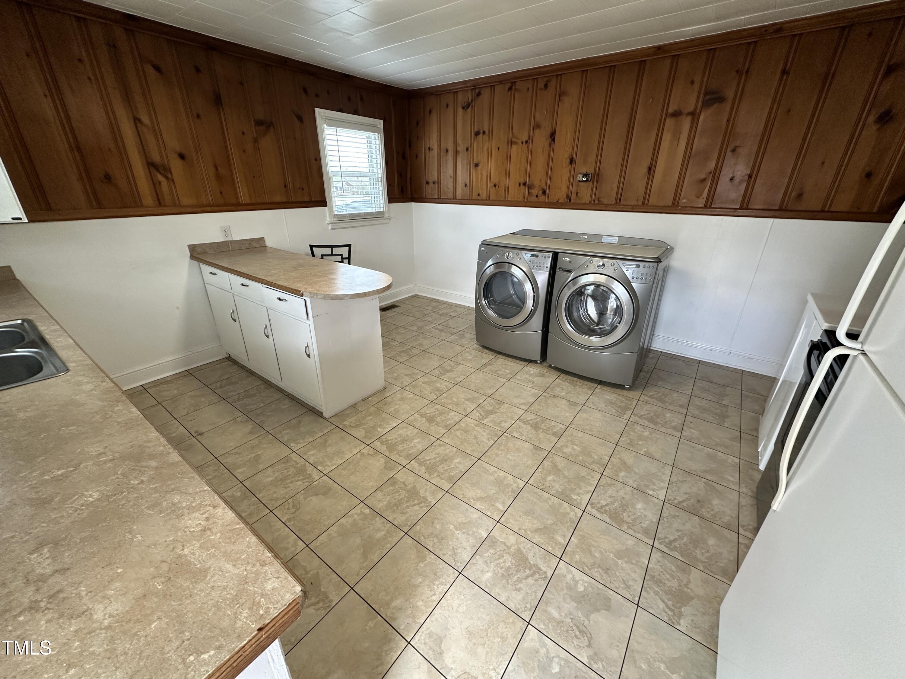 4459 Highway 62 Burlington, NC 27215 - Photo 10 of 27 a view of utility room
