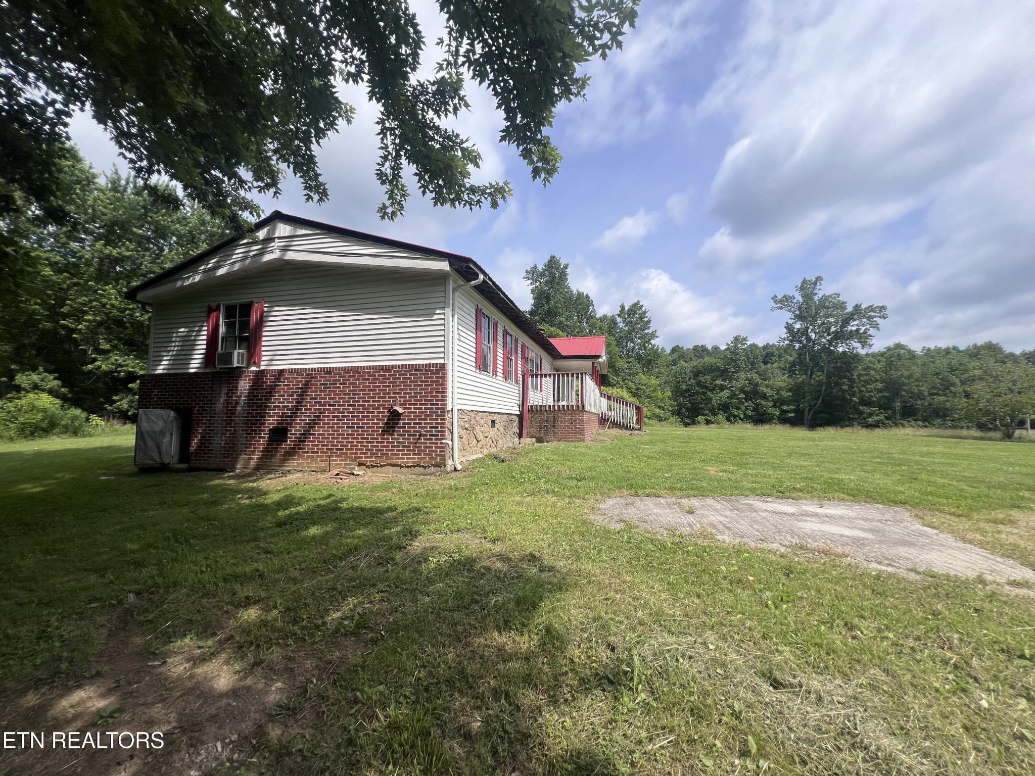 1311 Old Union Road Hilham, TN 38568 - Photo 8 of 58 Gallery Image 8