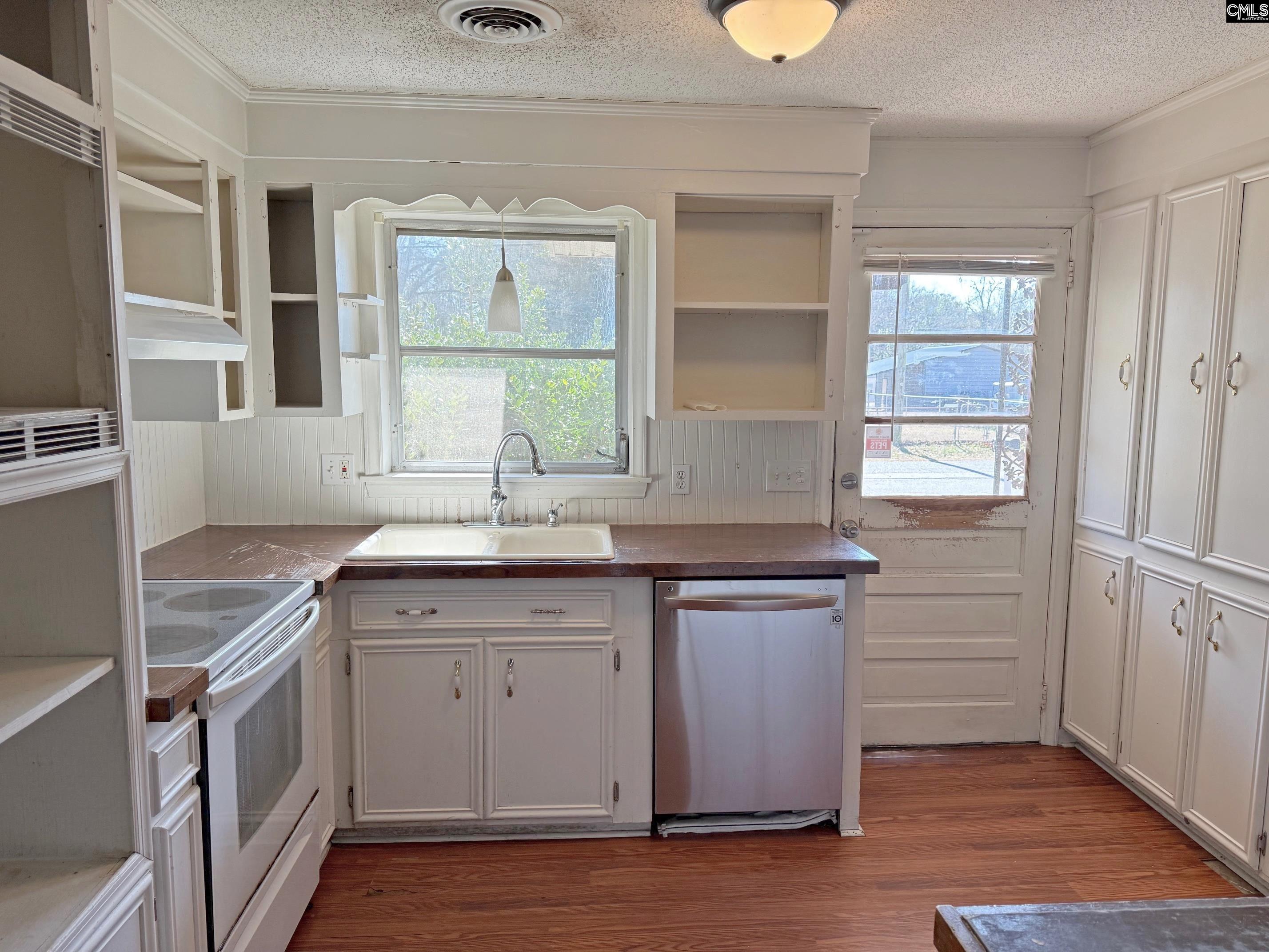357 Highland Avenue Batesburg, SC 29006 - Photo 15 of 36