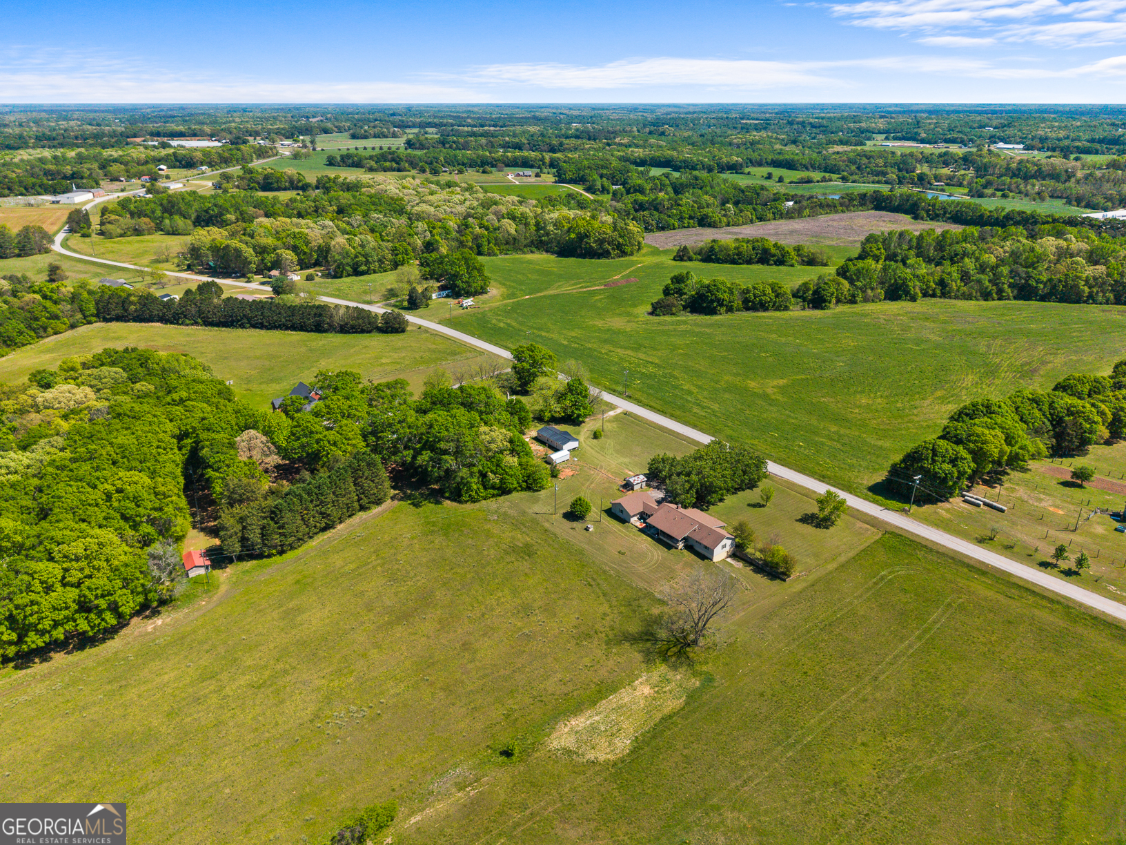 696 Hickory Crossing Road Hartwell, GA 30643 - Photo 11 of 33