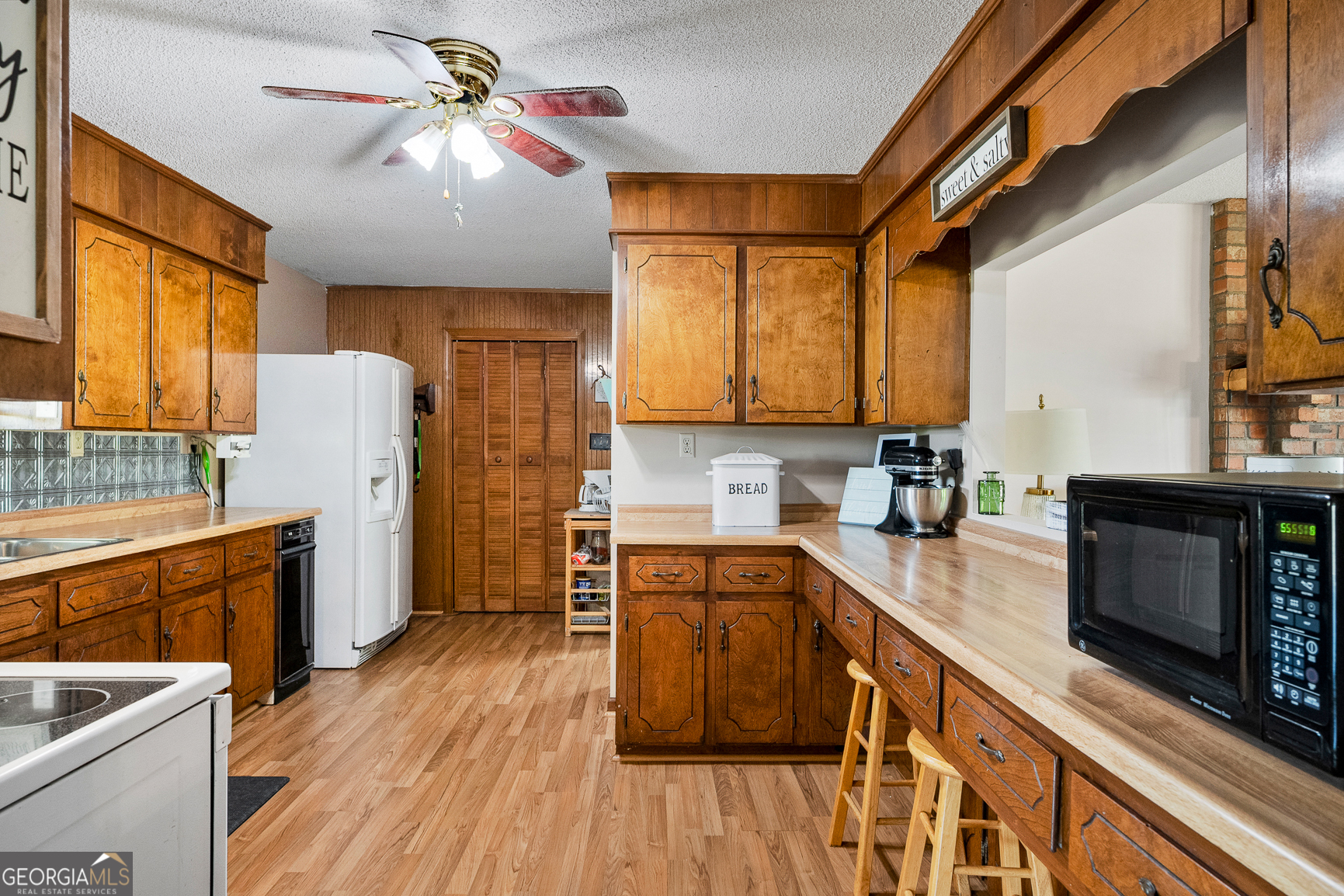 696 Hickory Crossing Road Hartwell, GA 30643 - Photo 14 of 33