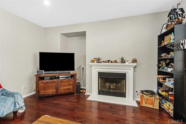 $658,000 | 814 Pyramid Court, Corona, CA 92878