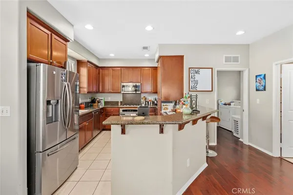 $658,000 | 814 Pyramid Court, Corona, CA 92878