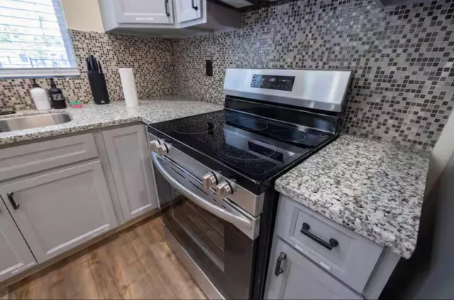 $375,000 | 5925 Mendocino Boulevard, Sacramento, CA 95824