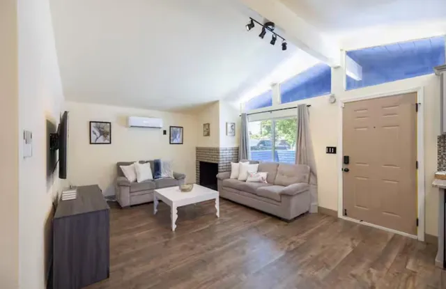 $375,000 | 5925 Mendocino Boulevard, Sacramento, CA 95824