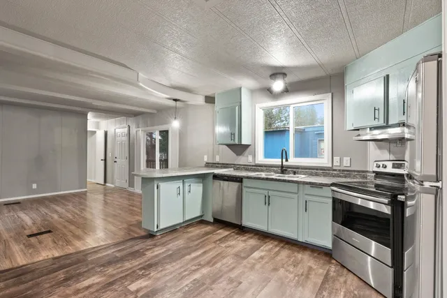 $73,000 | 35312 North Newport Highway, Unit 246, Chattaroy, WA 99003