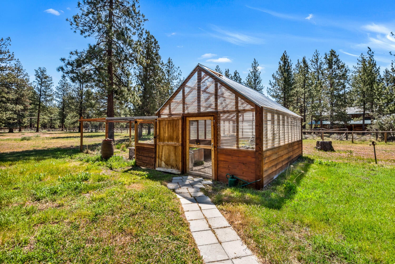 69269 Crooked Horseshoe Road Sisters, OR 97759 - Photo 35 of 43 OReilly_20250514_60_397839_72ppi