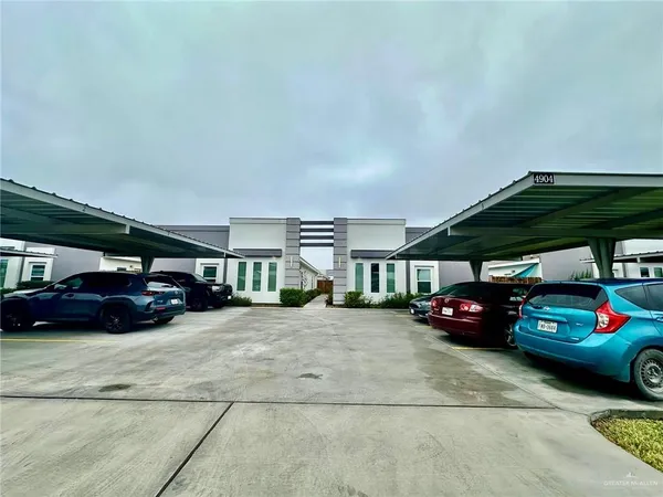$1,250 | 4904 North Crown Point, Unit 3, Pharr, TX 78577