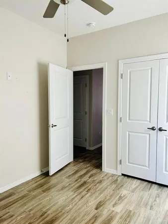 $1,250 | 4904 North Crown Point, Unit 3, Pharr, TX 78577