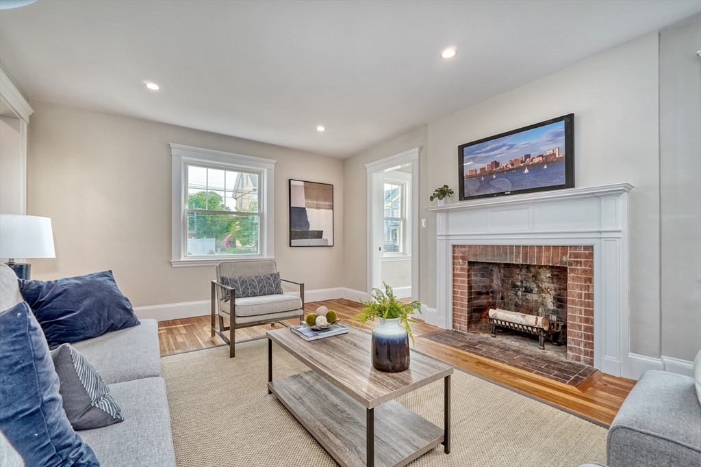 109 West Foster Street Melrose, MA 02176 - Photo 15 of 41